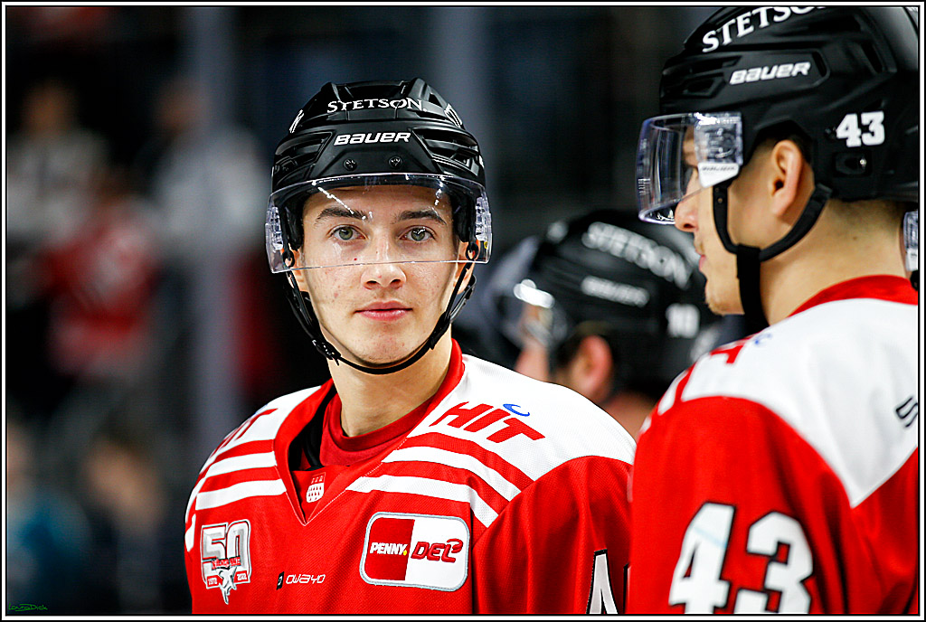 PENNY DEL; Koelner Haie- Red BUll Muenchen; Koeln, 08.11.2022